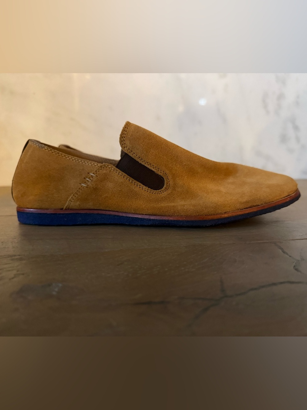 Johnson and Murphy Men's Suede Slip-On Loafers in Tan. NWOT